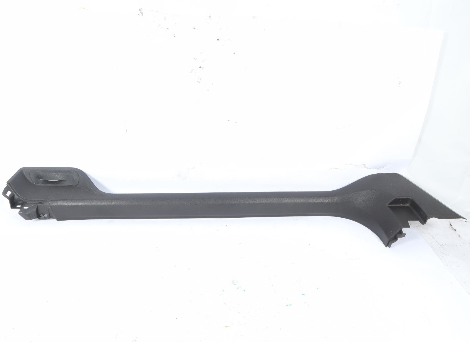 2016–2019 BUICK CASCADA FRONT RIGHT DOOR SILL TRIM PANEL OEM 39036778