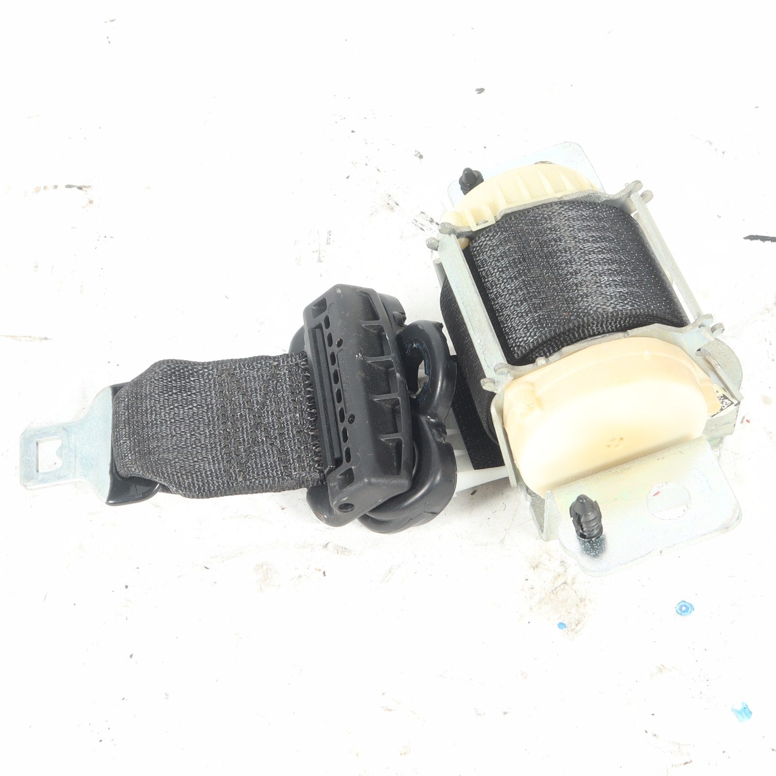 2011-2020 DODGE GRAND CARAVAN REAR 2ND ROW LEFT SEAT BELT RETRACTOR ASSEMBLY OEM