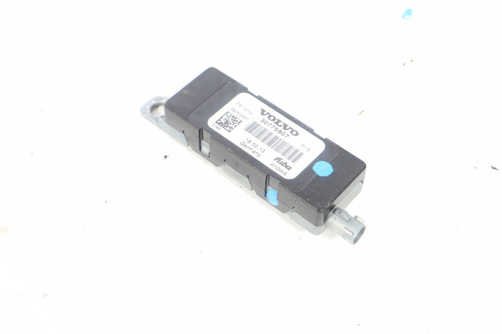 2006-2013 VOLVO C70 RADIO ANTENNA AMPLIFIER MODULE OEM 30775607