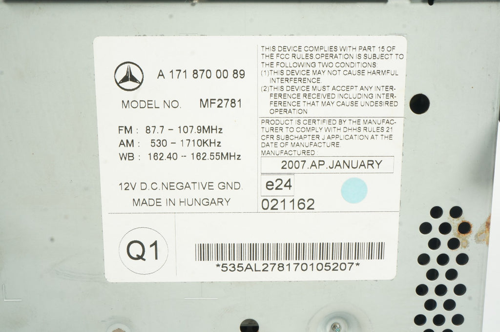 05-11 Mercedes R171 SLK350 SLK280 Head Unit Radio AM/FM CD Player 1718200186 OEM