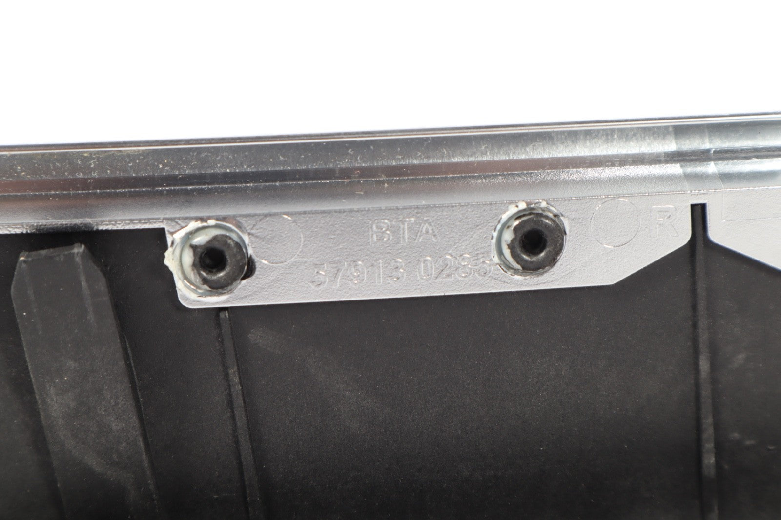 2012-2014 Audi A7 Quattro Center Console Trim Frame 4G8864261F OEM