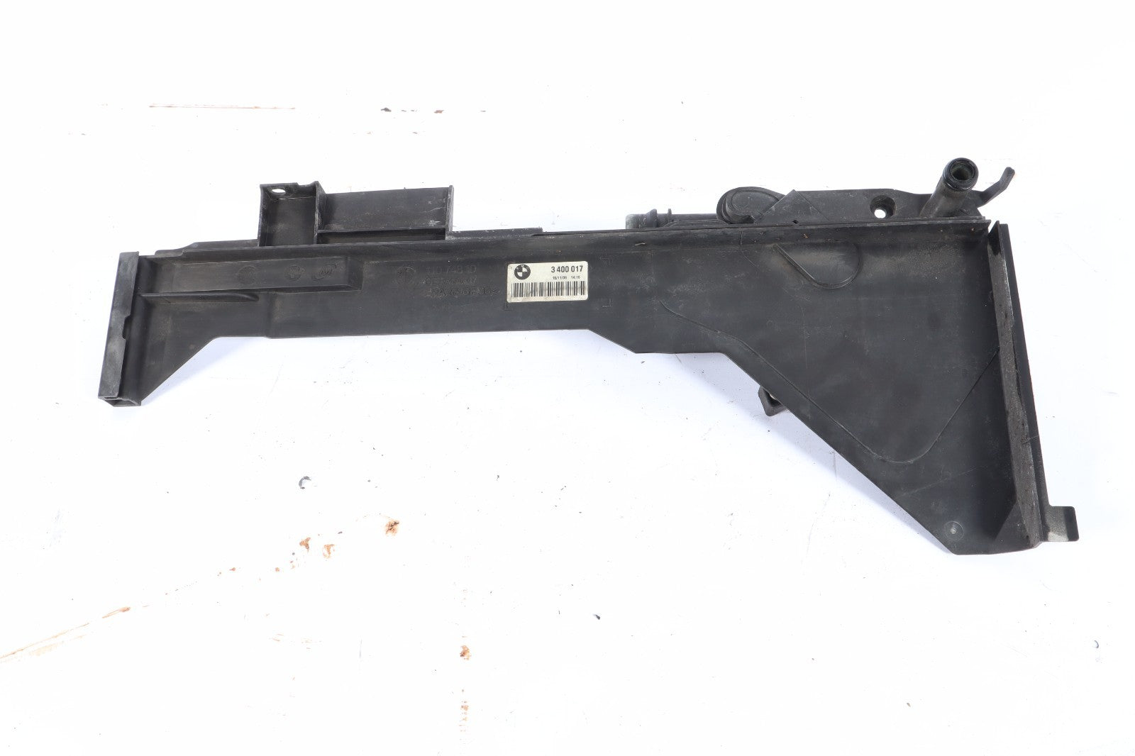 2013-2015 BMW X3 RH PASSENGER SIDE RADIATOR MODULE CARRIER OEM 11074810