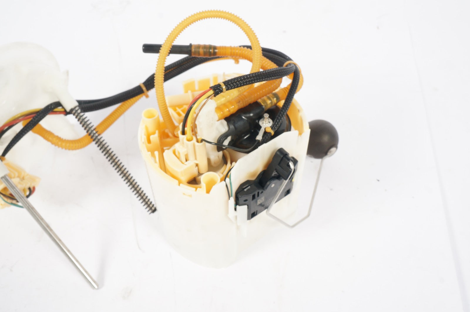 2018-2025 ALFA ROMEO STELVIO TI FUEL PUMP ASSEMBLY 00505680740 OEM