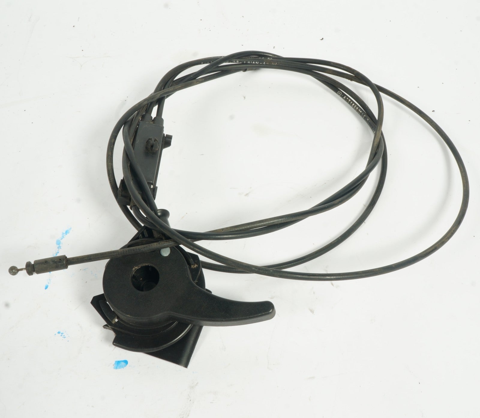2004 - 2010 MERCEDES-BENZ SLK280 SLK350 HOOD RELEASE HANDLE WIRE A1718800059