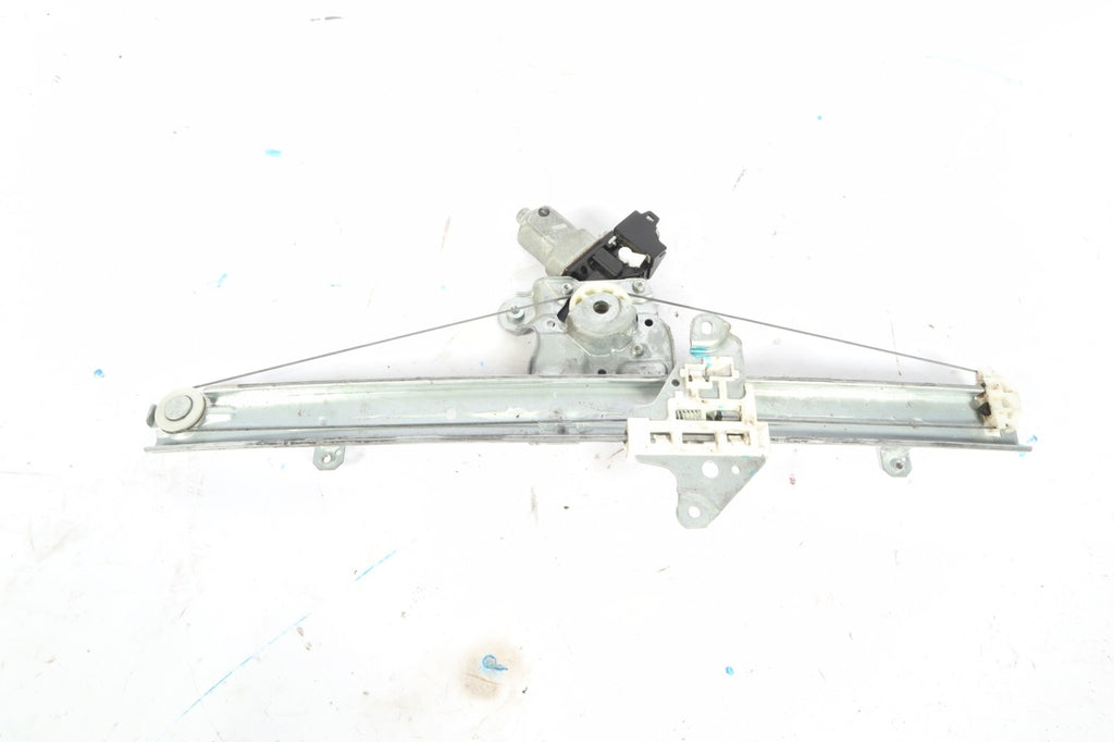 2013 - 2017 Nissan Leaf Front Right Window Regulator W/ Motor OEM