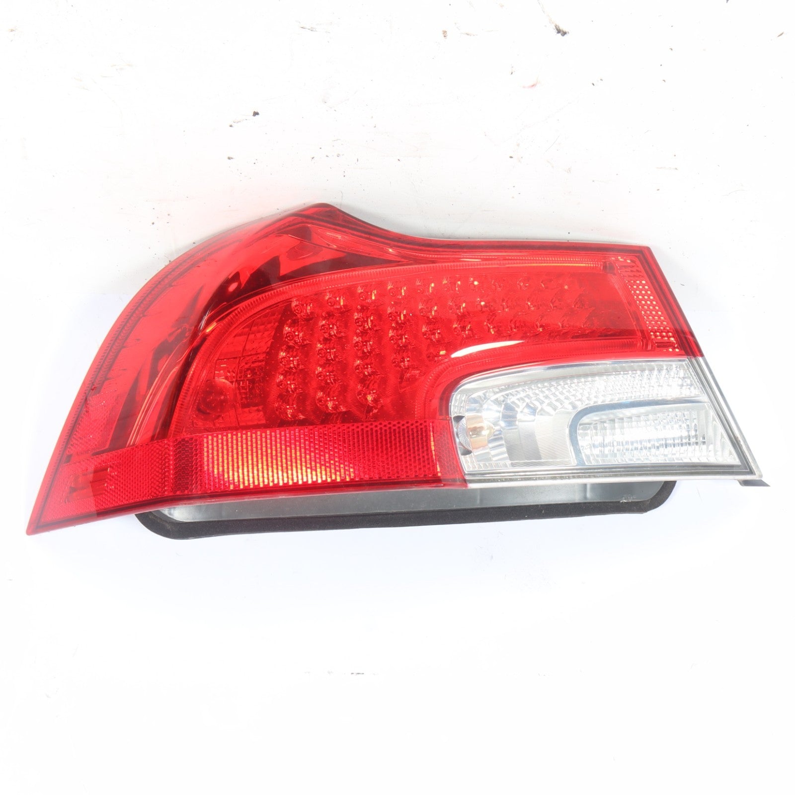 2011-2013 VOLVO C70 REAR LEFT TAIL LIGHT ASSEMBLY 31299414 OEM