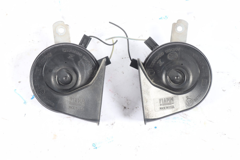 2011-2020 DODGE GRAND CARAVAN HIGH NOTE HORN ASSEMBLY GENUINE OEM A046495