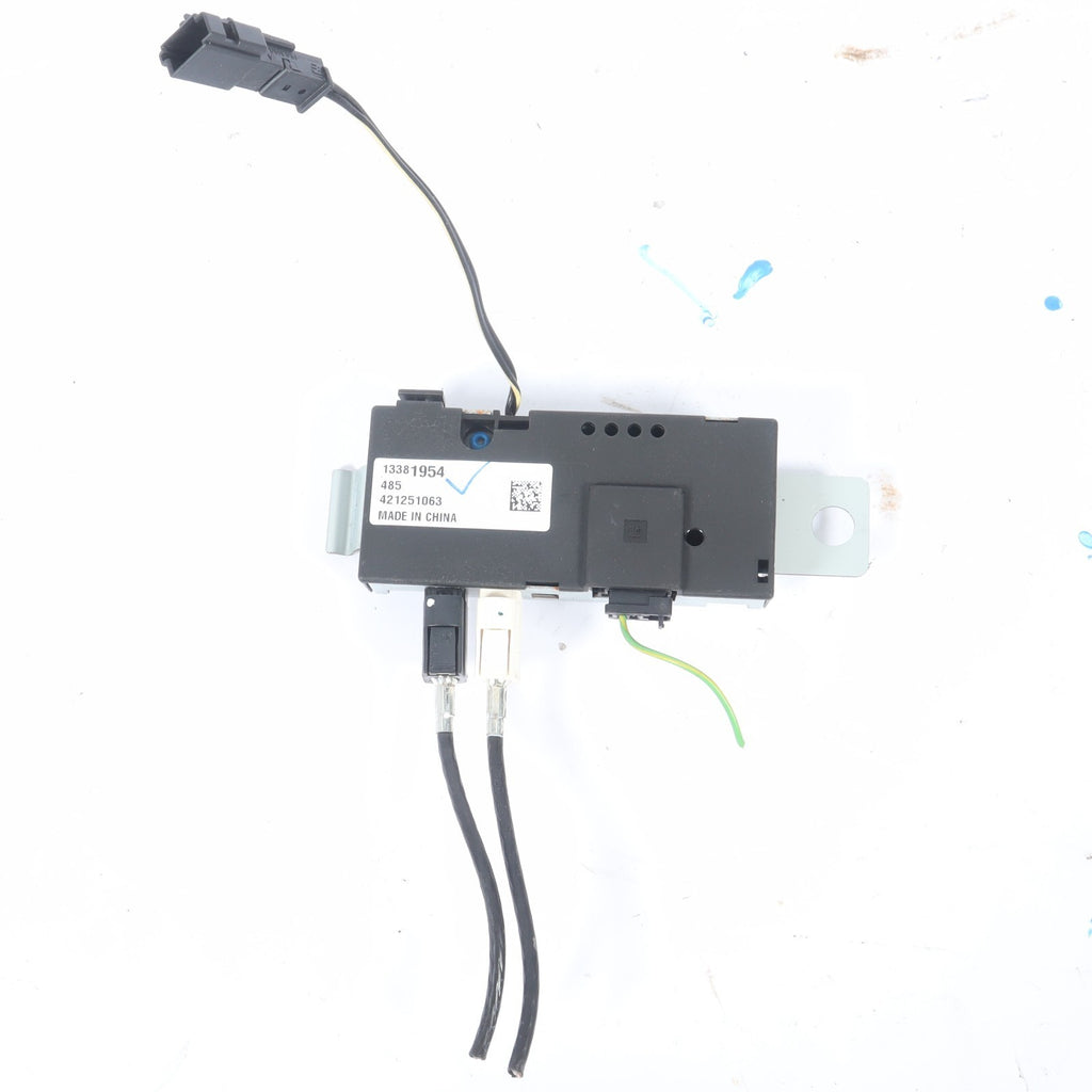 2016-2019 BUICK CASCADA RADIO ANTENNA AMPLIFIER ONTROL MODULE OEM 13381954