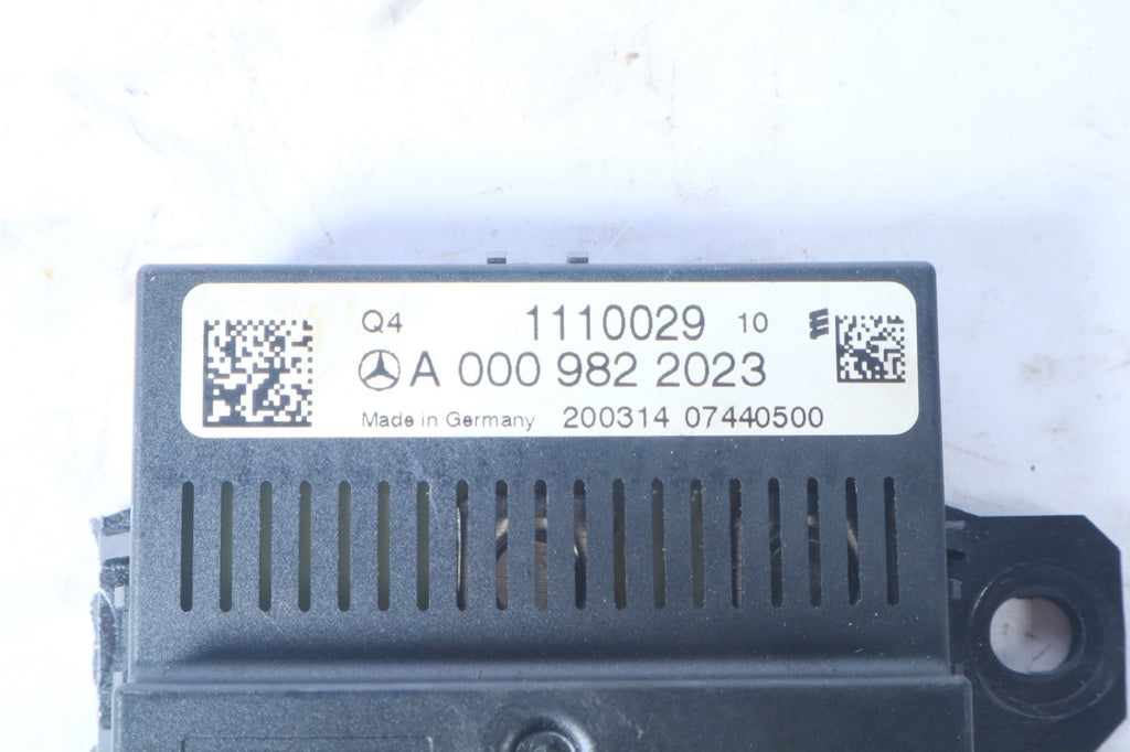 Mercedes W207 E350 C350 E400 Battery Monitoring Control Module OEM