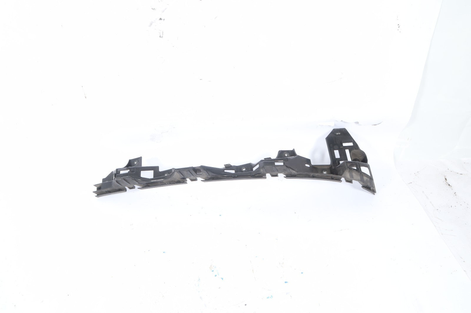 2016–2019 BUICK CASCADA REAR BUMPER BRACKEET SUPPORT  OEM 13369023