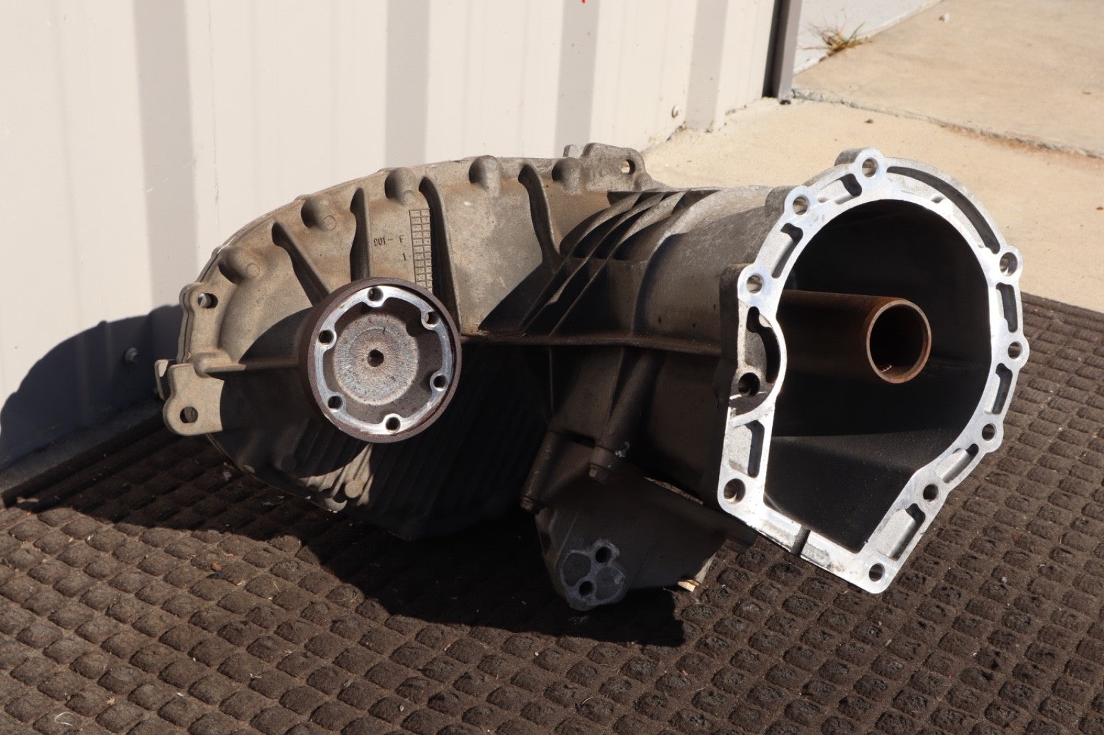 2007 - 2013 AUDI Q7 3.6L 4.2L TRANSFER CASE 0AQ341010E OEM