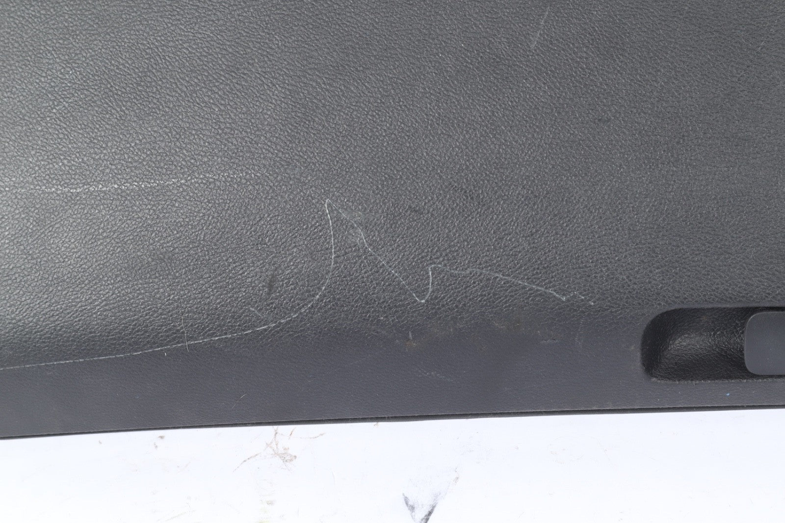 2012-2020 CHEVROLET SONIC PASSENGER RH FRONT GLOVE BOX ASSEMBLY BLACK OEM