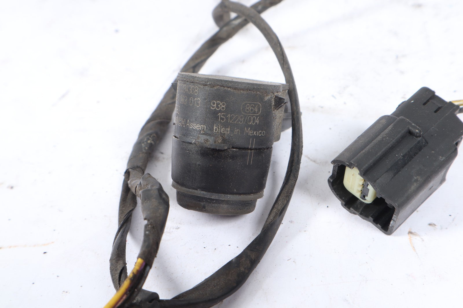 2016–2019 BUICK CASCADA REAR BUMPER PARK SENSOR WIRE HARNESS OEM 39018644