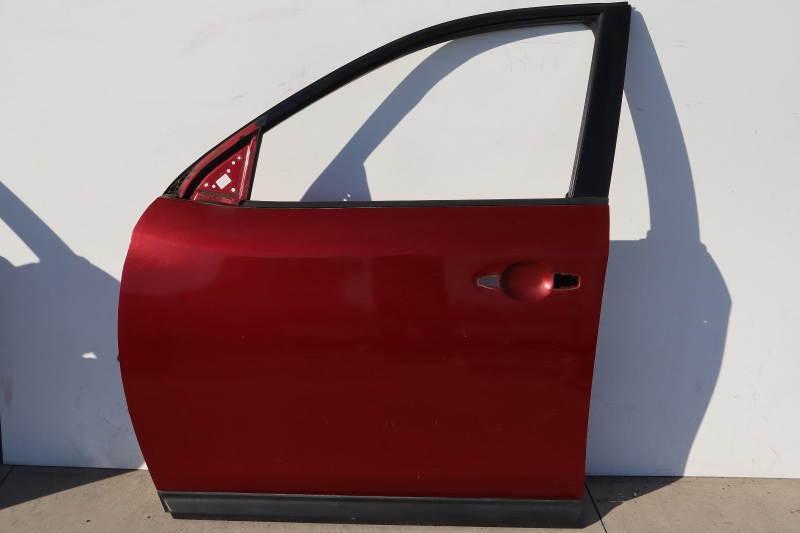 2013-2014 NISSAN PATHFINDER FRONT LEFT DRIVER SIDE DOOR SHELL ONLY PICK UP!!!