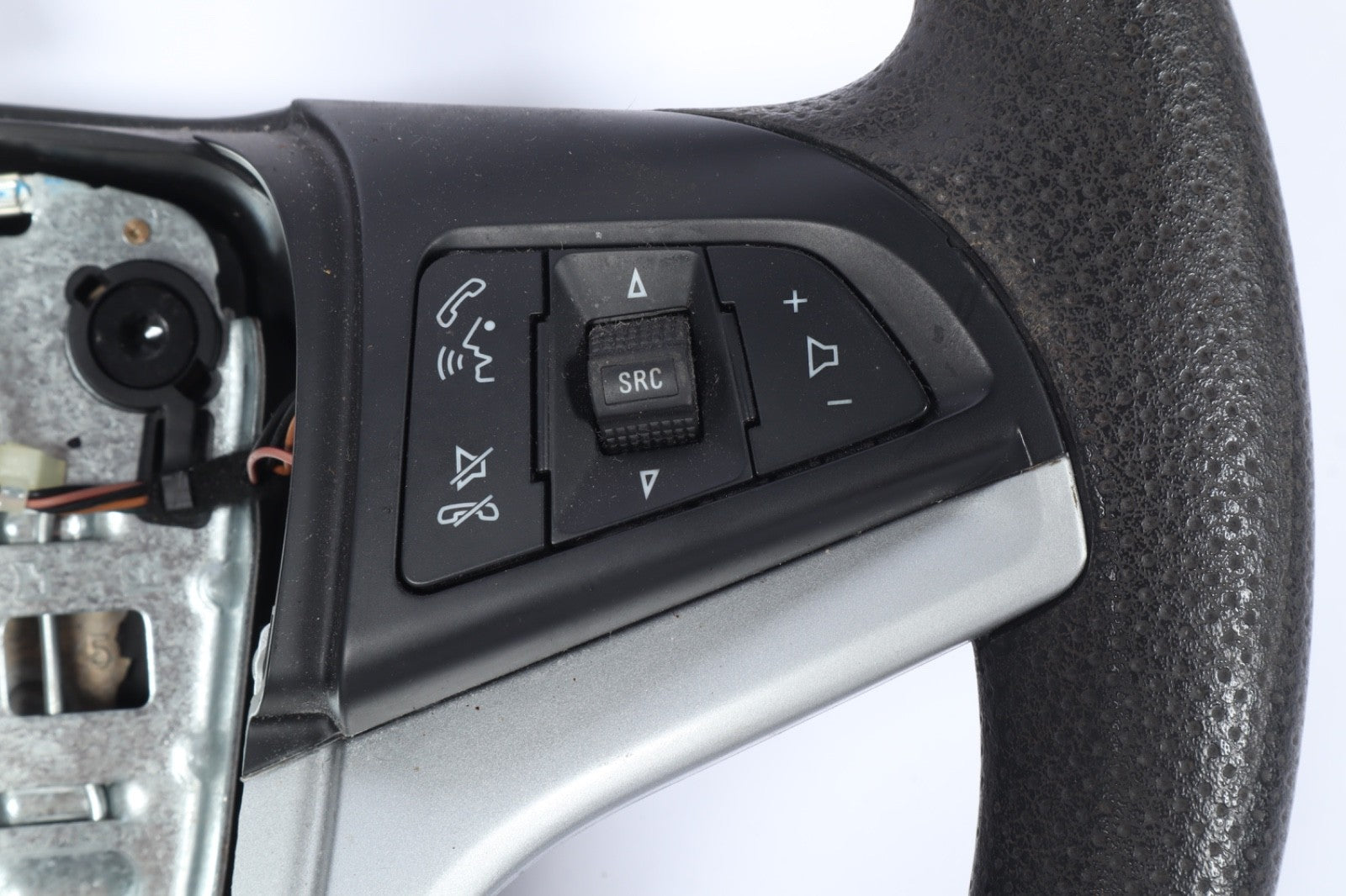 2012-2020 CHEVROLET SONIC STEERING WHEEL BLACK W/AUDIO & CRUISE OEM 42348102