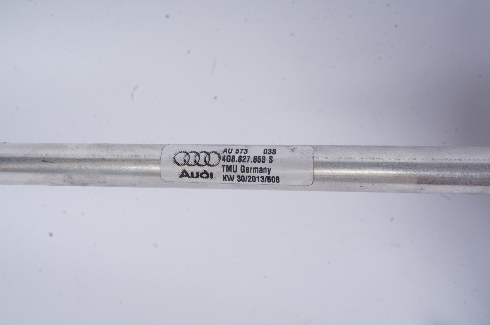 2012 - 2018 AUDI A7 QUATTRO REAR RIGHT TRUNK LIFT SUPPORT SHOCK STRUT W/ BRACKET