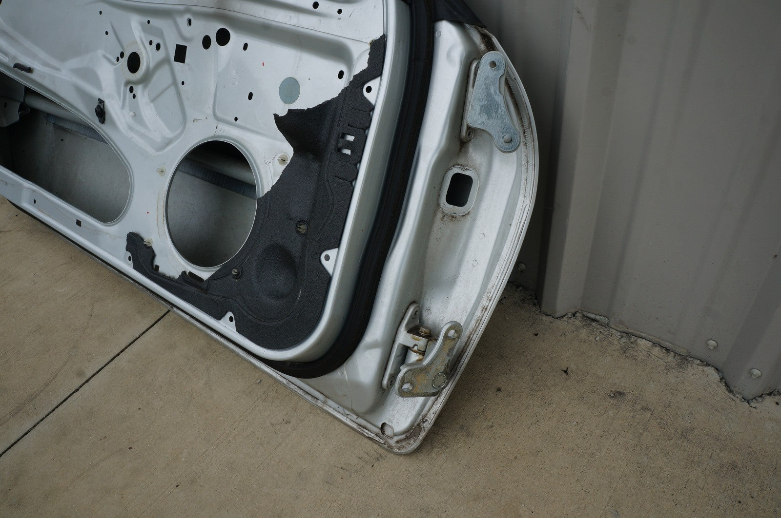05-11 Mercedes R171 SLK350 Front Left Driver Side Exterior Door Shell Panel