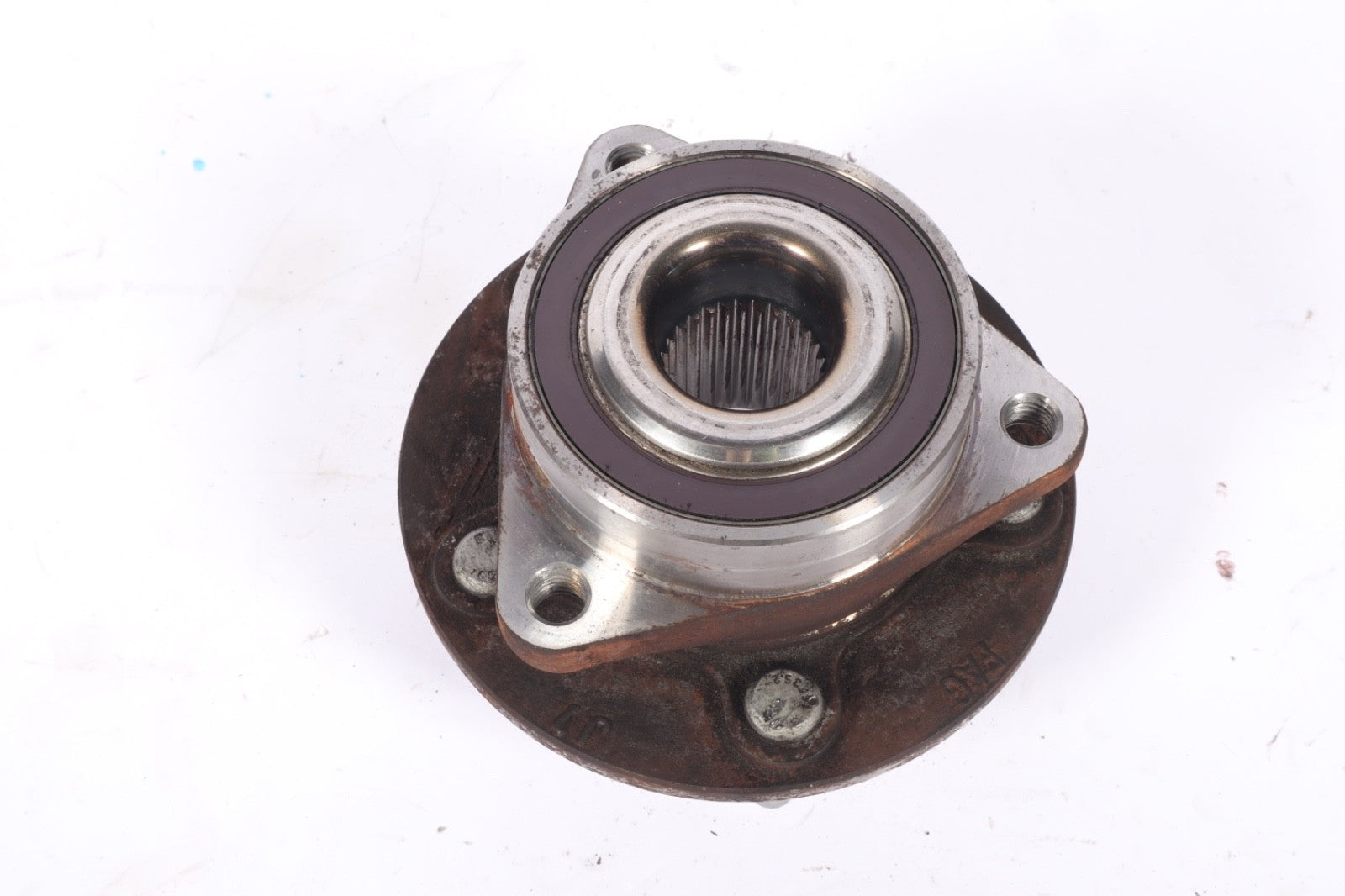 2016–2019 Buick Cascada REAR HUB LEFT OR RIGHT OEM 13583479