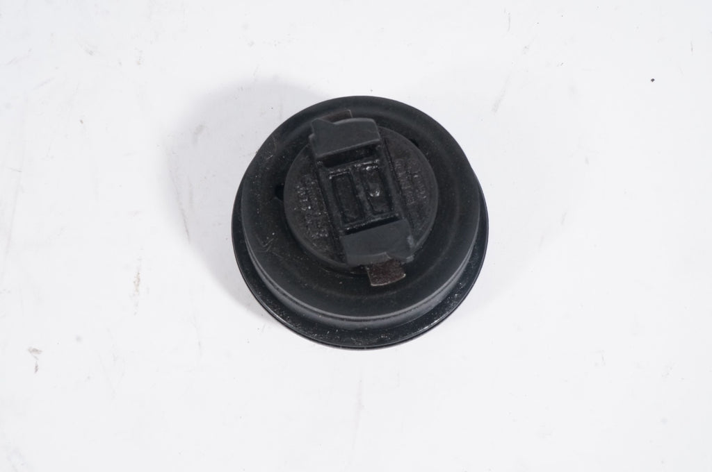 2012-2014 2016-2018 AUDI A7 QUATTRO - Engine OIL CAP 079103485