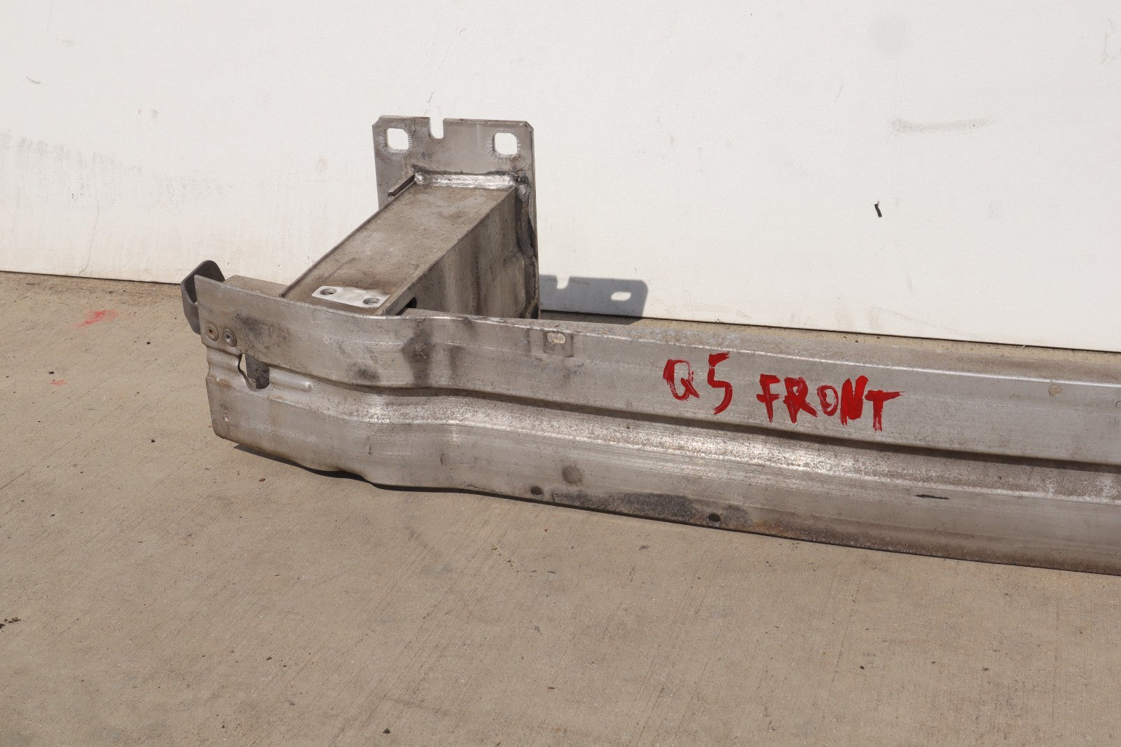 2009-2017 AUDI Q5 FRONT BUMPER REINFORCEMENT IMPACT BAR BEAM OEM 8R0807113B
