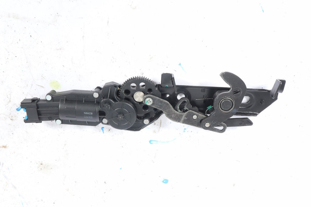 2016–2019 BUICK CASCADA CONVERTIBLE TOP STOWAGE COMPARTMENT LATCH OEM 13369973