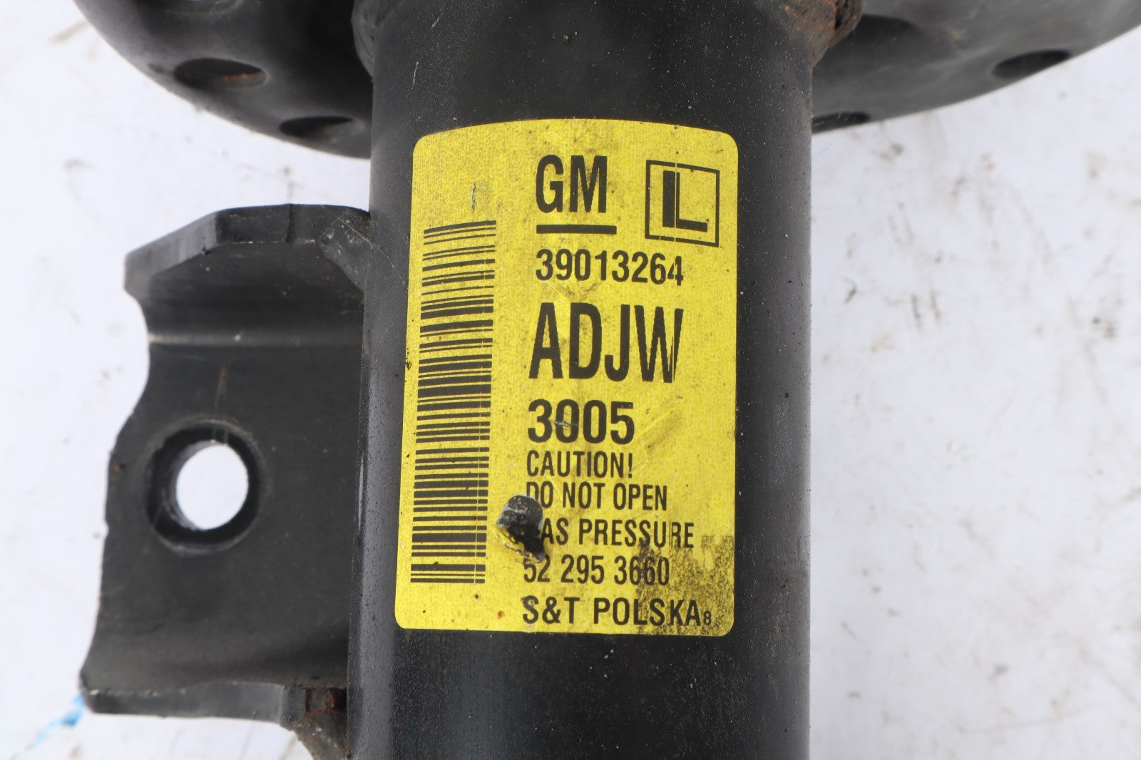 2016-2019 BUICK CASCADA FRONT LEFT STRUT OEM 39013264