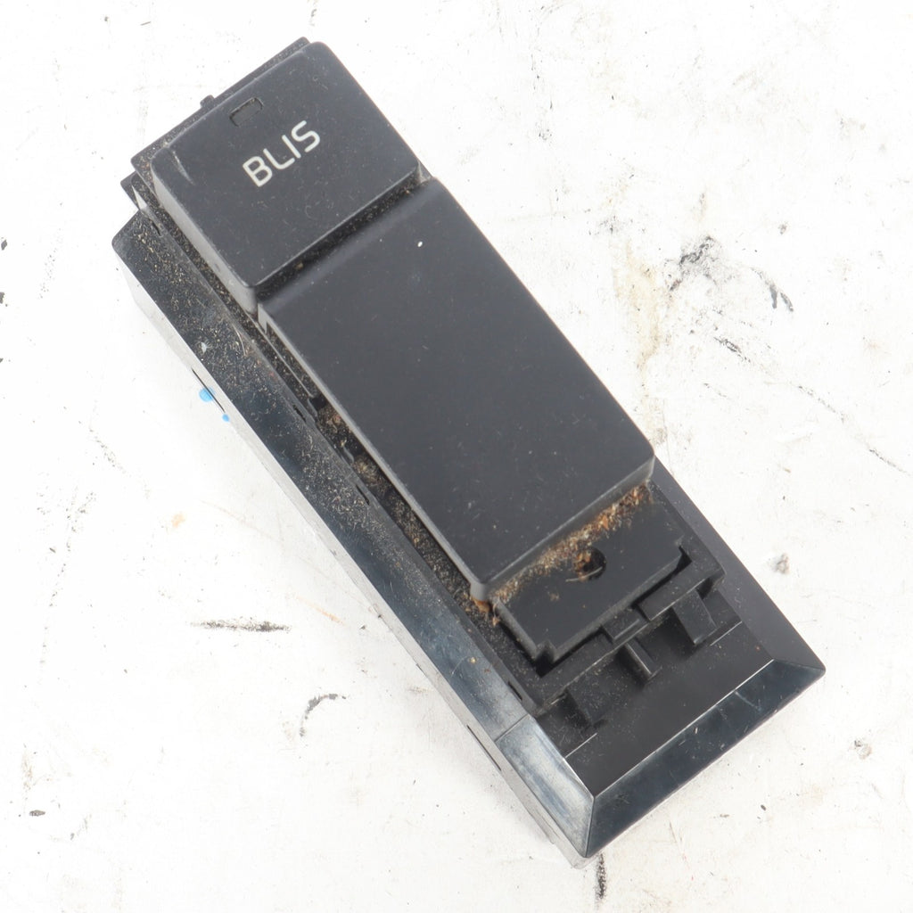 2008-2013 VOLVO C70  BLIND SPOT INFORMATION BLIS SWITCH 31288014 OEM