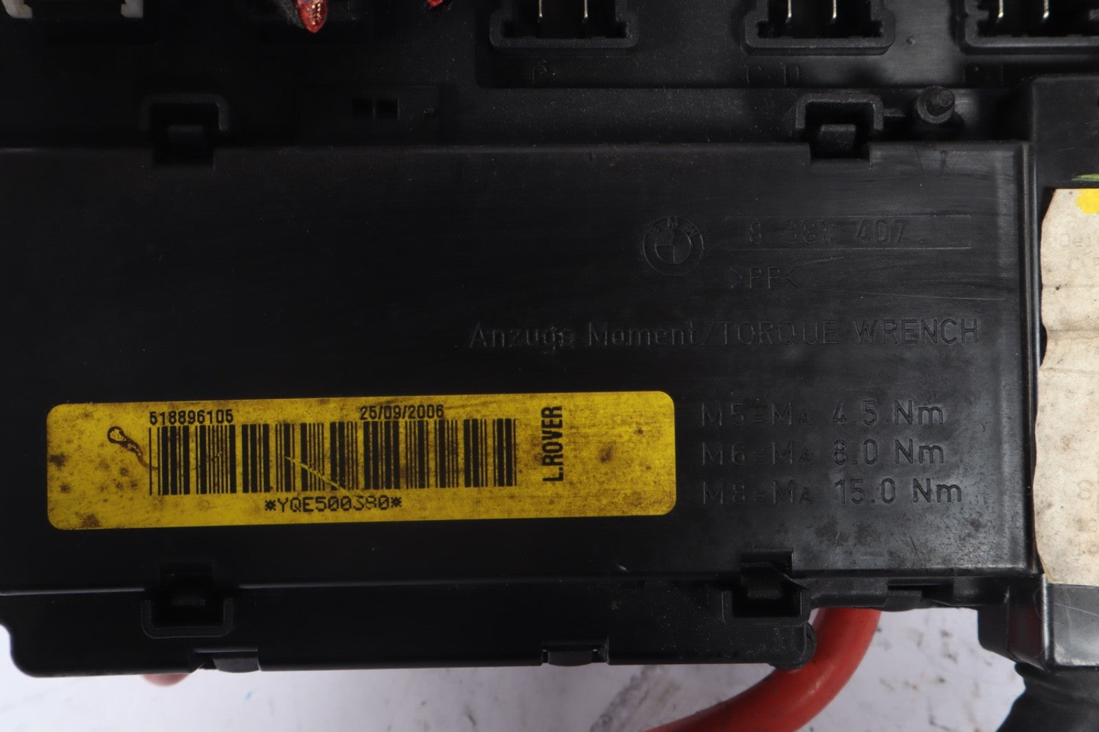 2003-2005 Land Rover L322 FRONT DASH DISTRIBUTION FUSE BOX RELAY 8380407 OEM