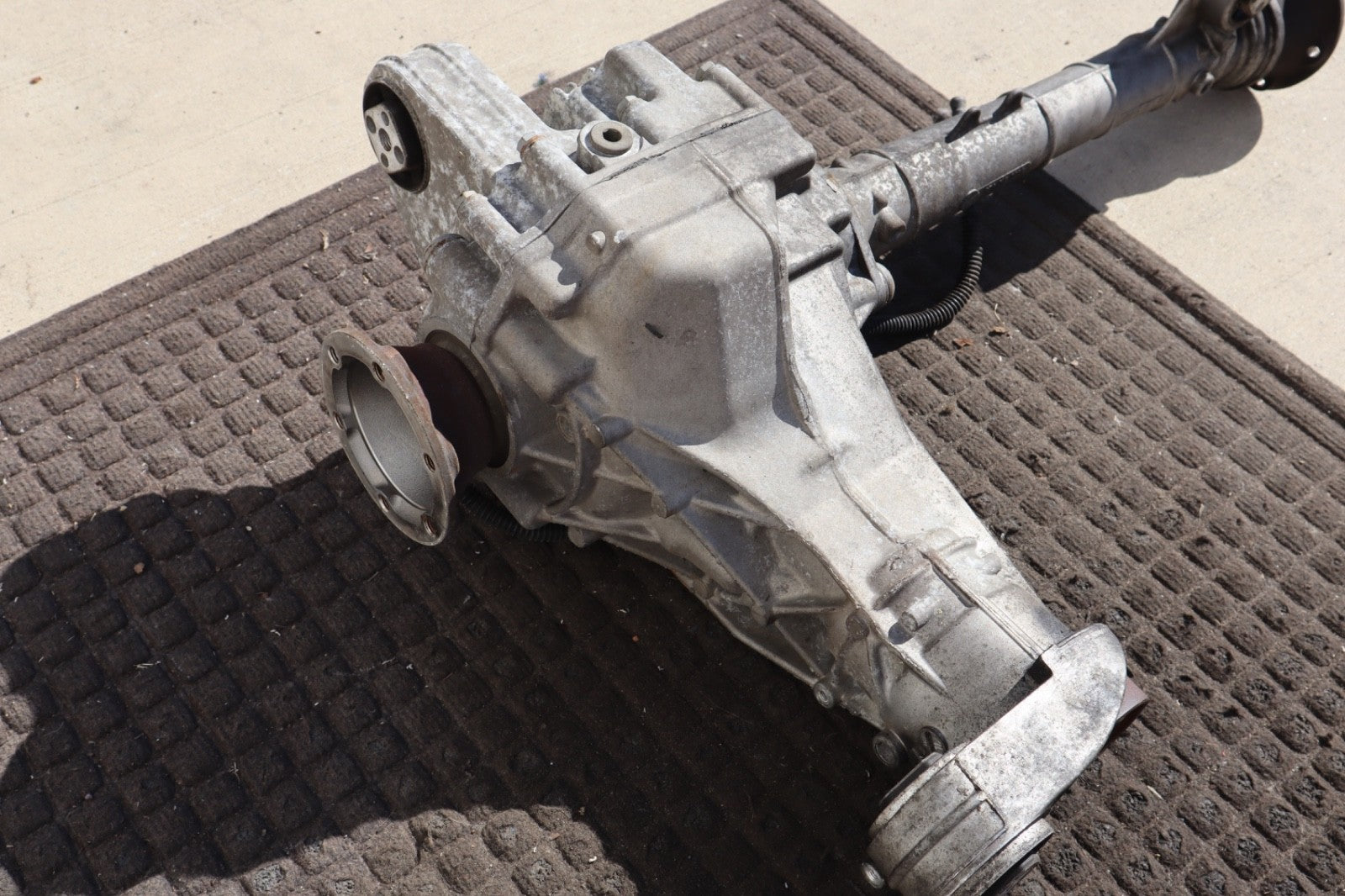 2008-201 AUDI Q7 FRONT DIFFERENTIAL CARRIER AXLE OEM