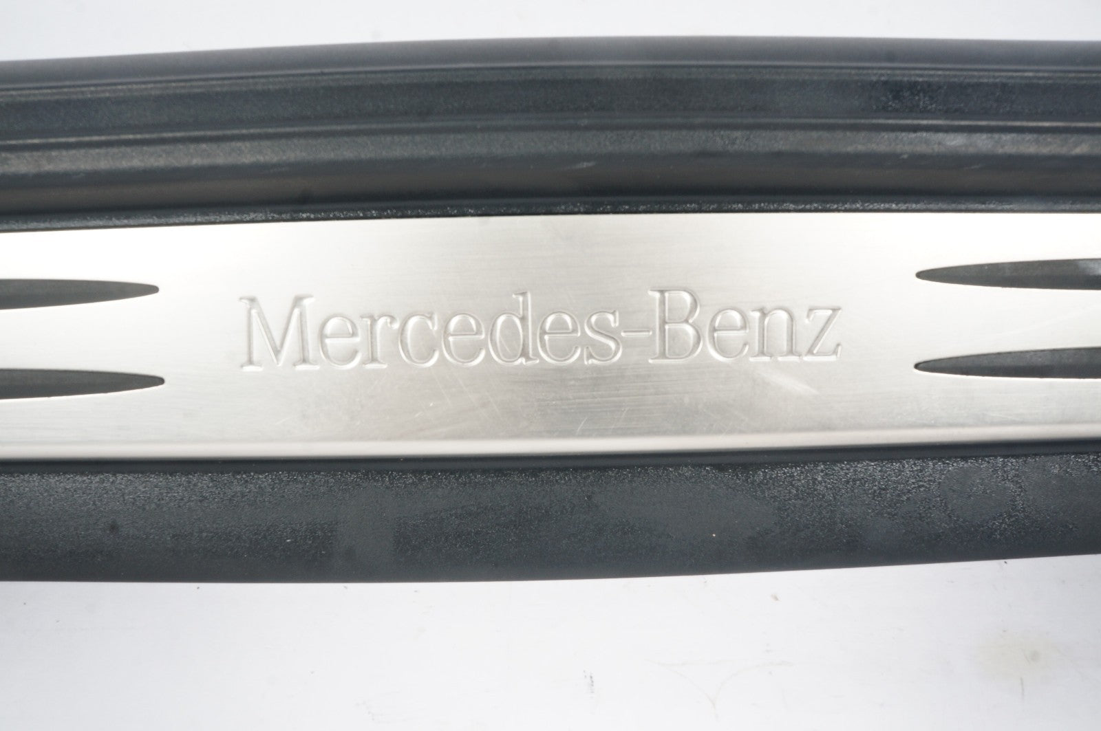 05-11 Mercedes R171 SLK280 SLK300 Door Step Sill Right Passenger Side OEM