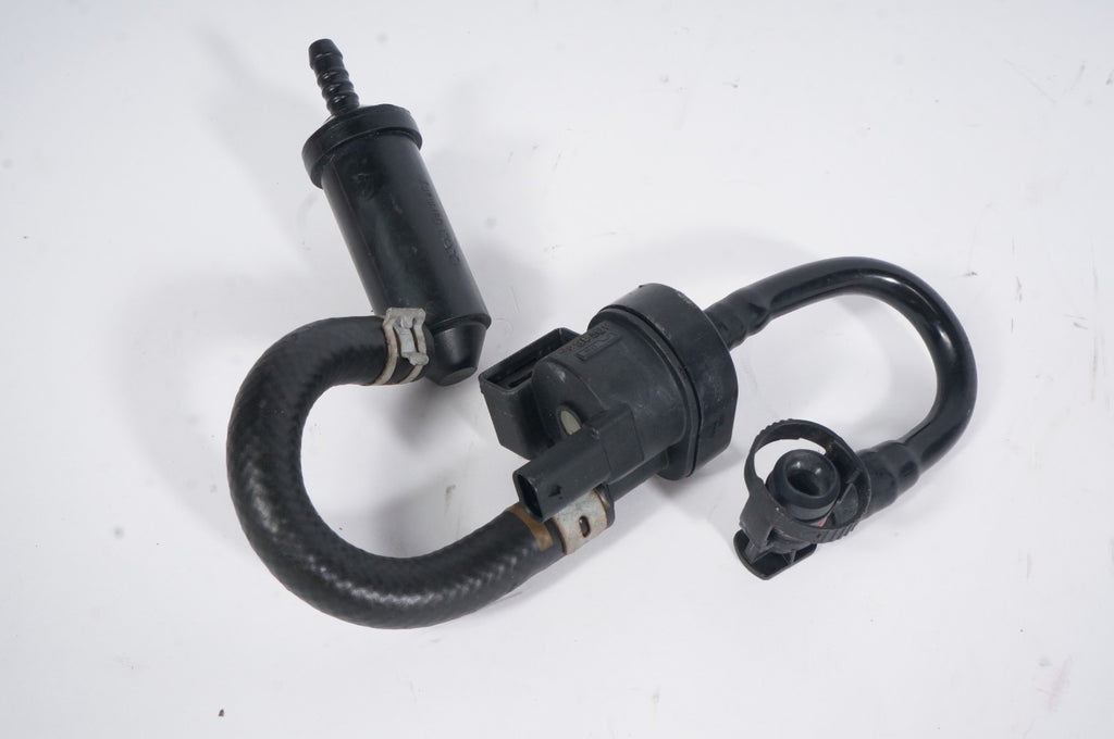 2012 - 2014 AUDI A7 QUATTRO 3.0L - Purge Valve W/ Connecting TUBE 06E133781E