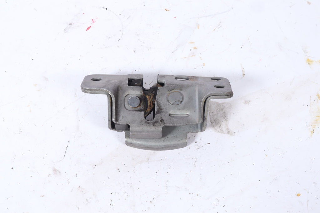 2017 DODGE GRAND CARAVAN REAR LEFT SLIDING DOOR LOCK LATCH CATCH OEM
