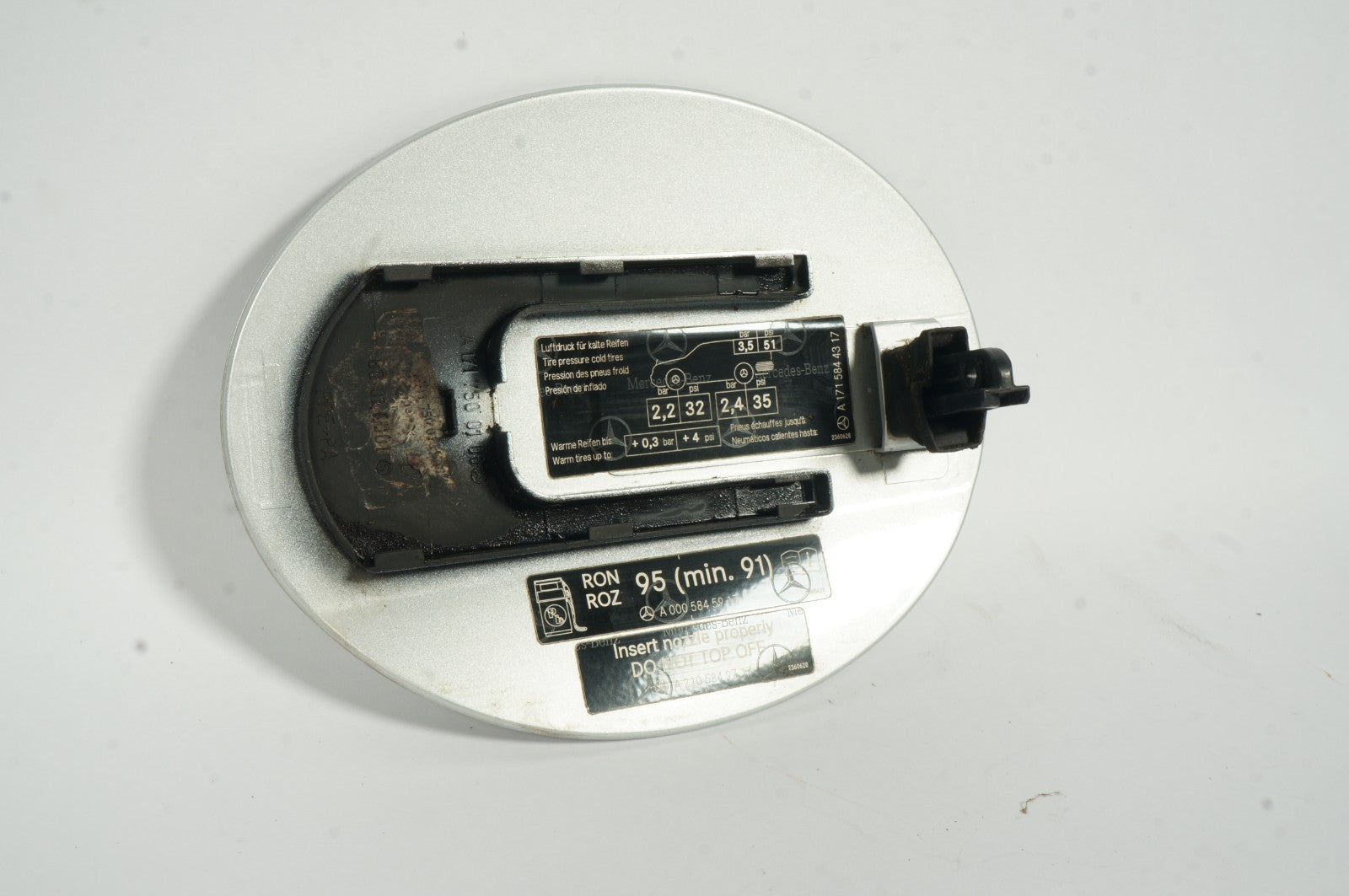 2005-2011 MERCEDES R171 SLK280 SLK350 Gas Fuel Filter Door Lid OEM 1717500106