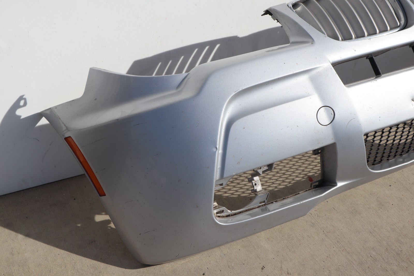 2007-2010 BMW X3 FRONT BUMPER COVER OEM ONLY PICK UP!!!