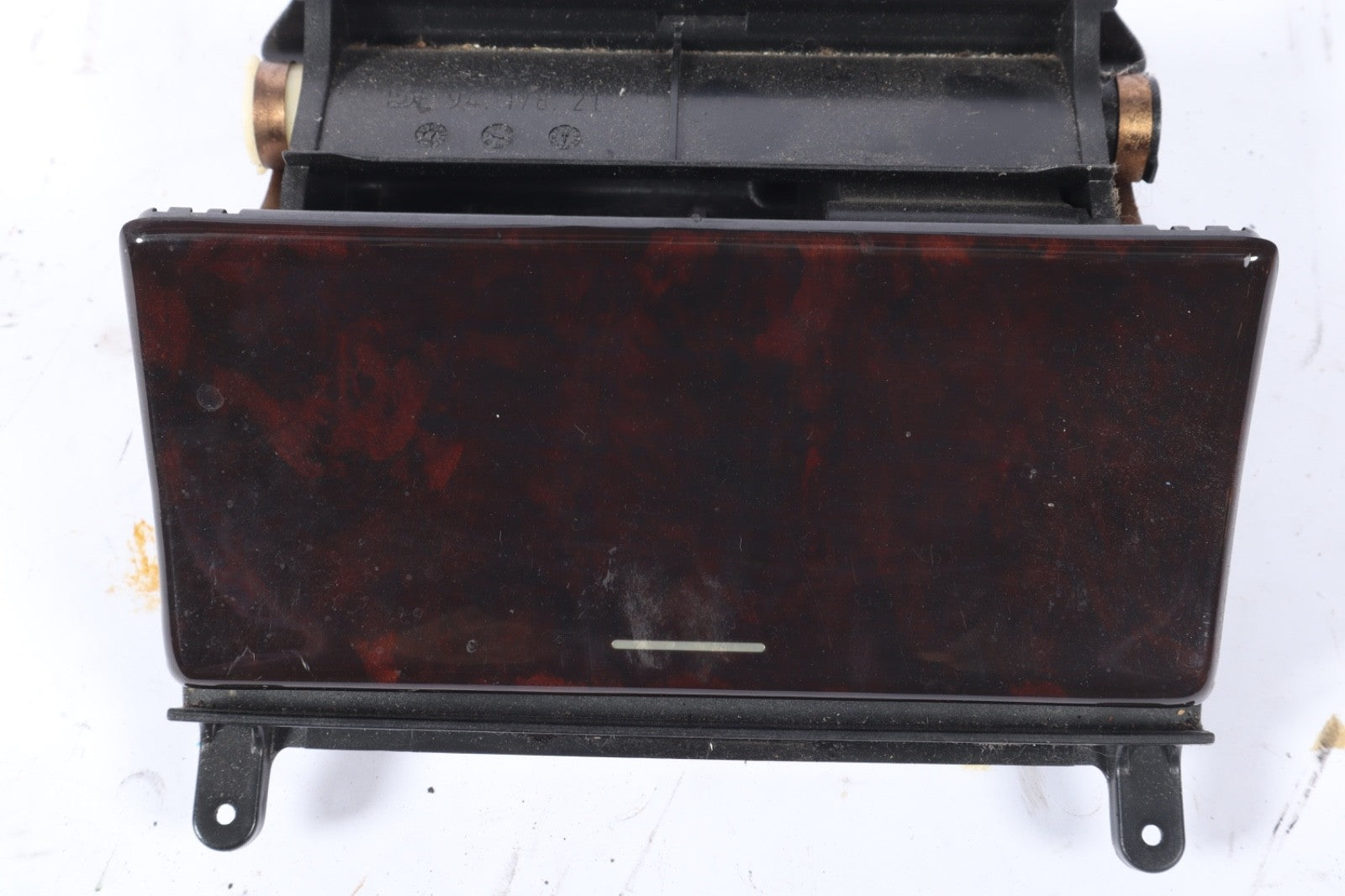 1999-2003 MERCEDES CLK430 CENTER CONSOLE ASHTRAY COMPARTMENT 2088100401 OEM