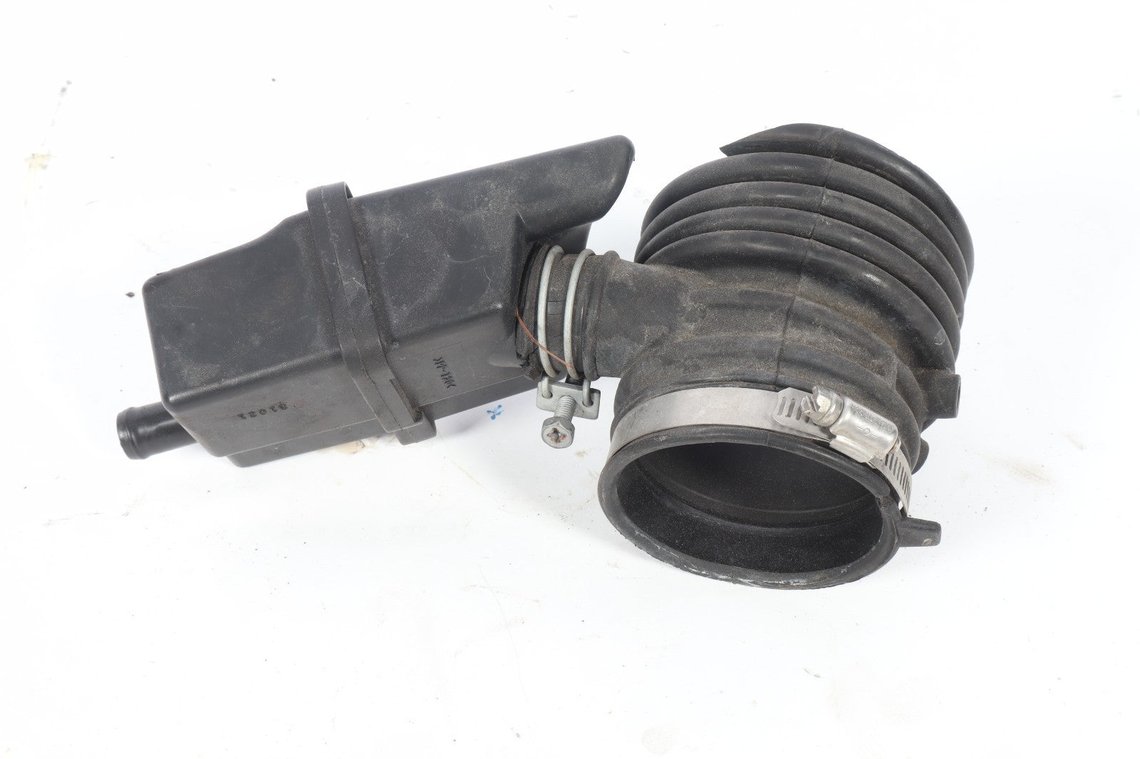 2013-2016 NISSAN PATHFINDER ENGINE AIR INTAKE DUCT HOSE OEM 3JA02