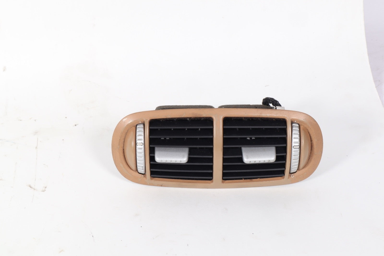 2003-2010 Porsche Cayenne 955 957 Rear Center Console Heat AC A/C Air Vent OEM