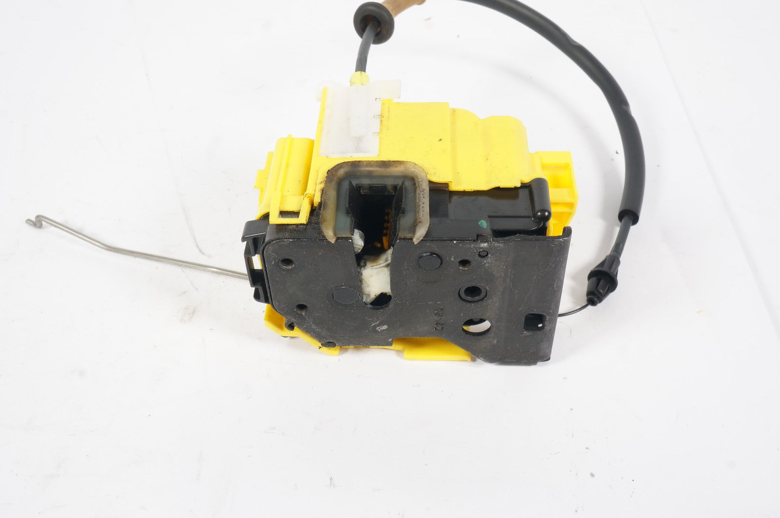 2018 - 2025 Alfa Romeo Stelvio Front Left Driver Door Lock Latch Actuator OEM