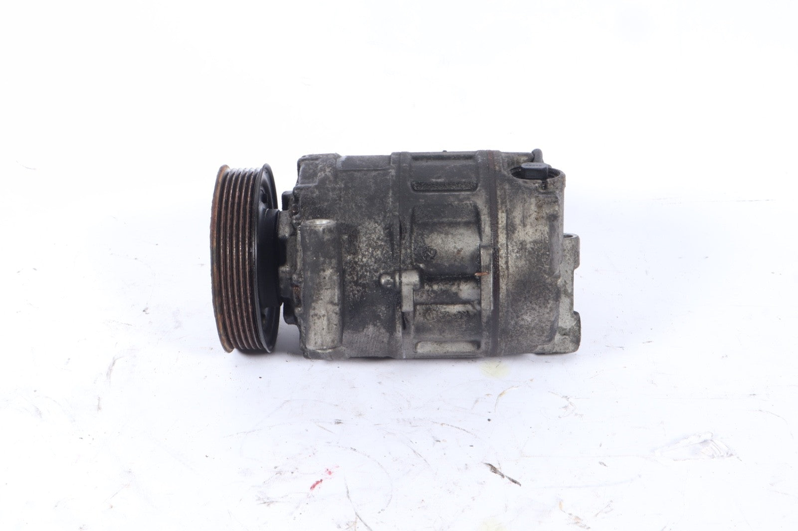 2002-2006 Audi A4 1.8L/3.0L,2002-2005 A4 Quattro 1.8/3.0L  A/C Compressor OEM
