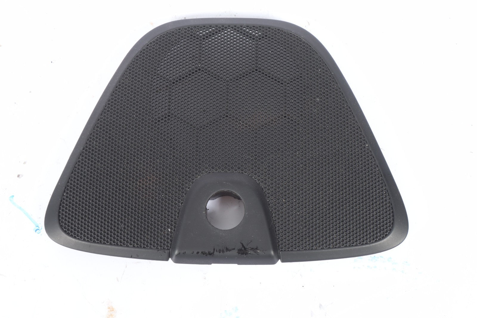 2016–2019 BUICK CASCADA CENTER SPEAKER GRILLE W/SUNLOAD SENSOR OEM 13255440