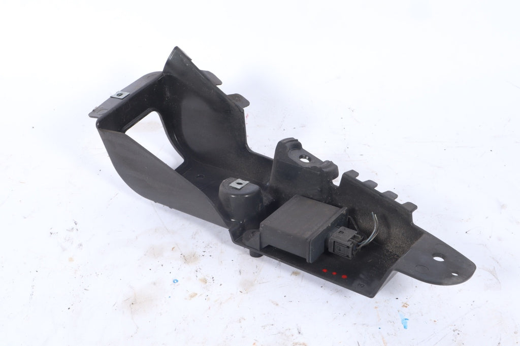 2004-2010 BMW X3 REAR LEFT BUMPER MOUNT/ BRACKET 6771042 OEM