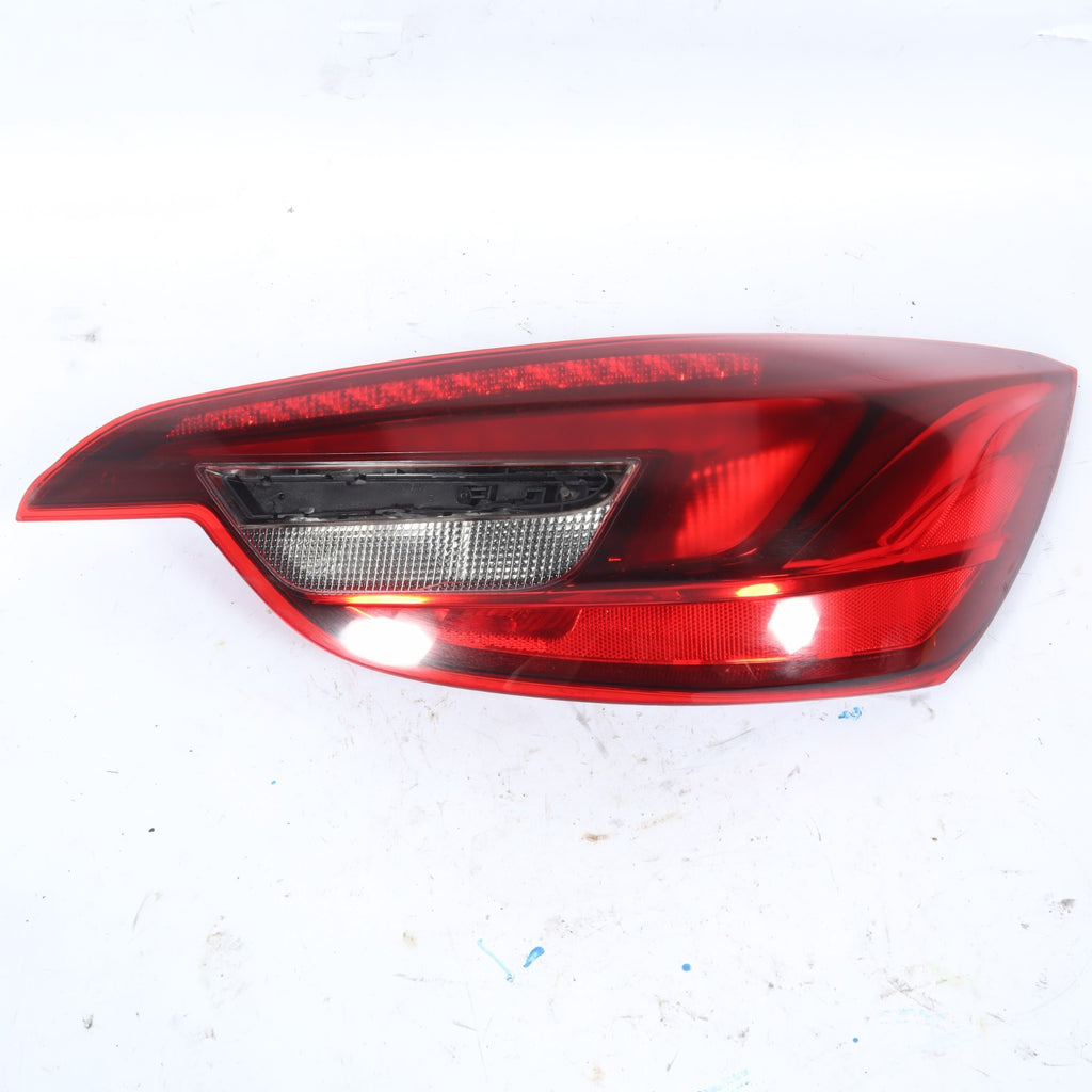 2016-2019 BUICK CASCADA REAR RIGHT COMBINATION TAIL LIGHT LAMP ASSY OEM