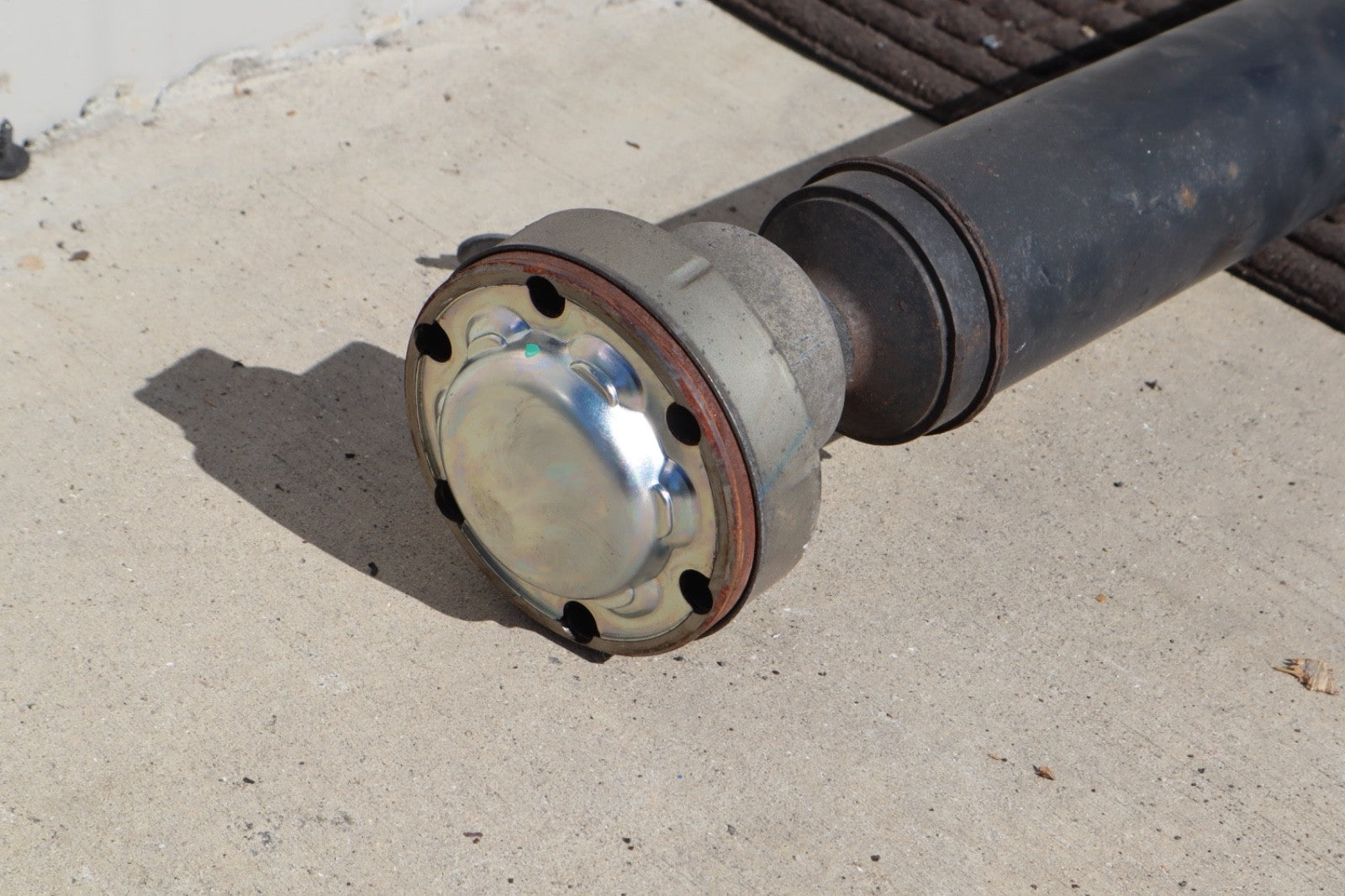 2007-2010 AUDI Q7 REAR DRIVESHAFT DRIVE PROPELLER SHAFT ASSEMBLY GENUINE OEM