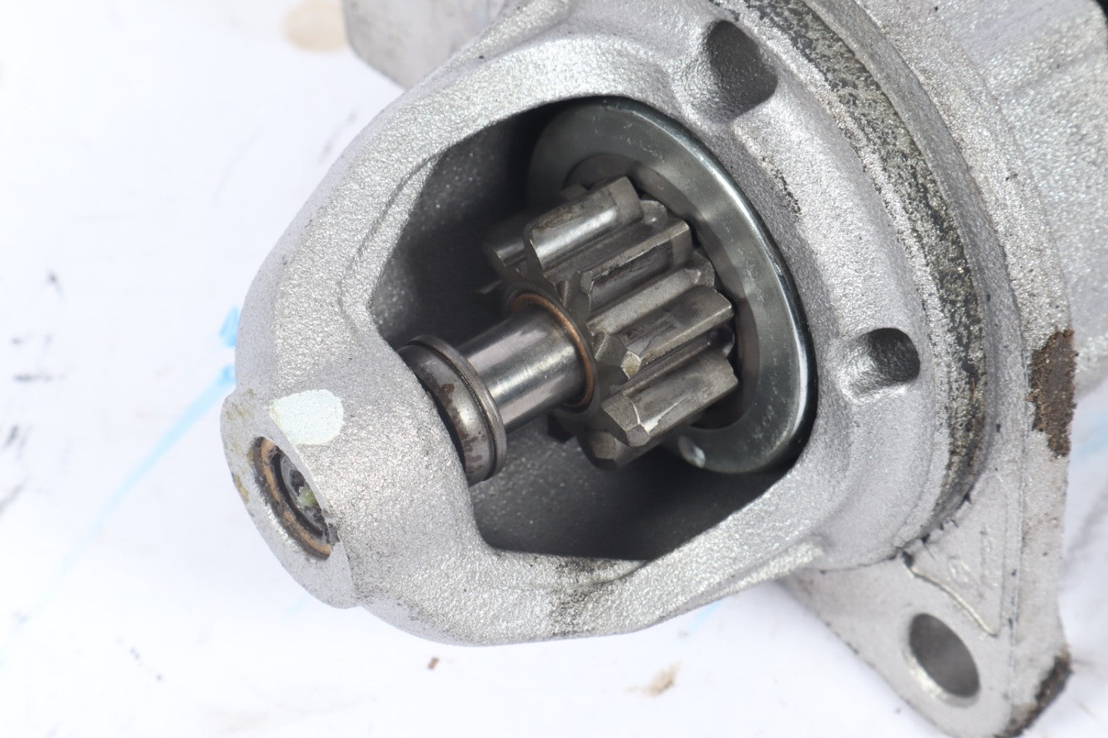 2007 - 2010 BMW X3 E83 Engine Starter Motor Assembly OEM