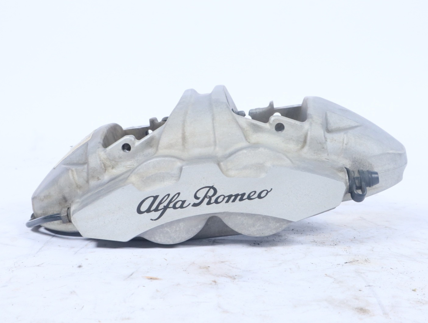 2018-2024 ALFA ROMEO STELVIO FRONT RIGHT BRAKE CALIPER OEM 20C29807