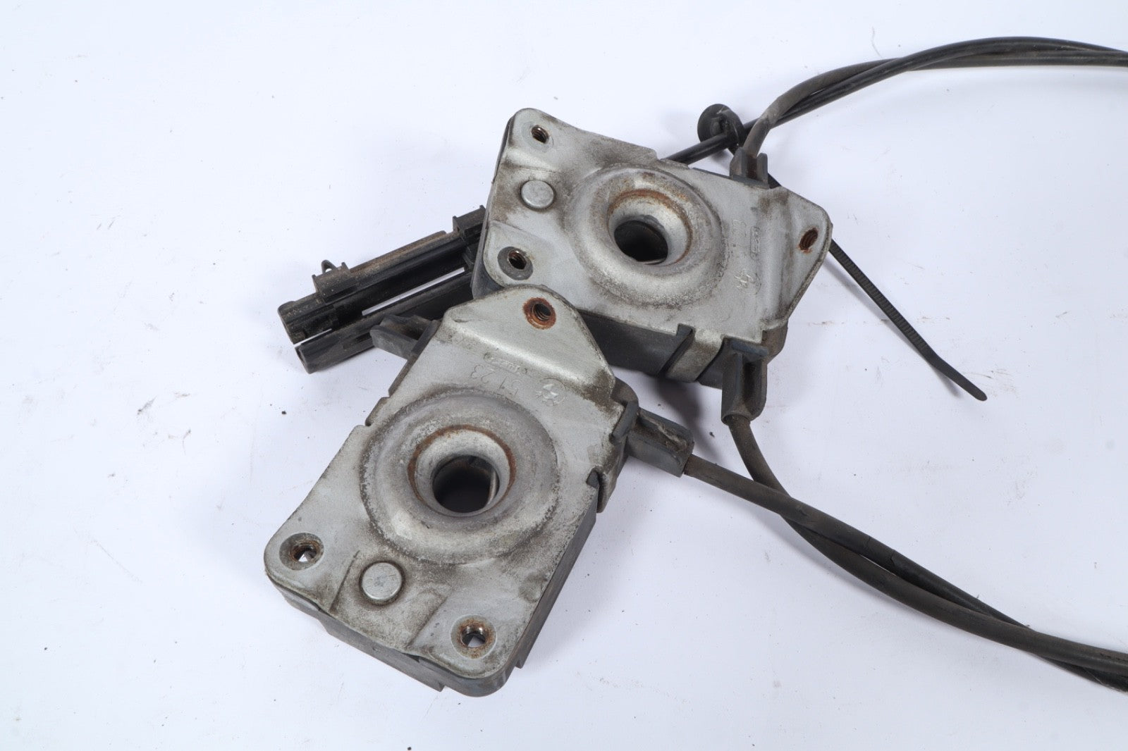 2004 BMW X3 FRONT LOWER HOOD LOCK LATCH SPRING CATCH OEM