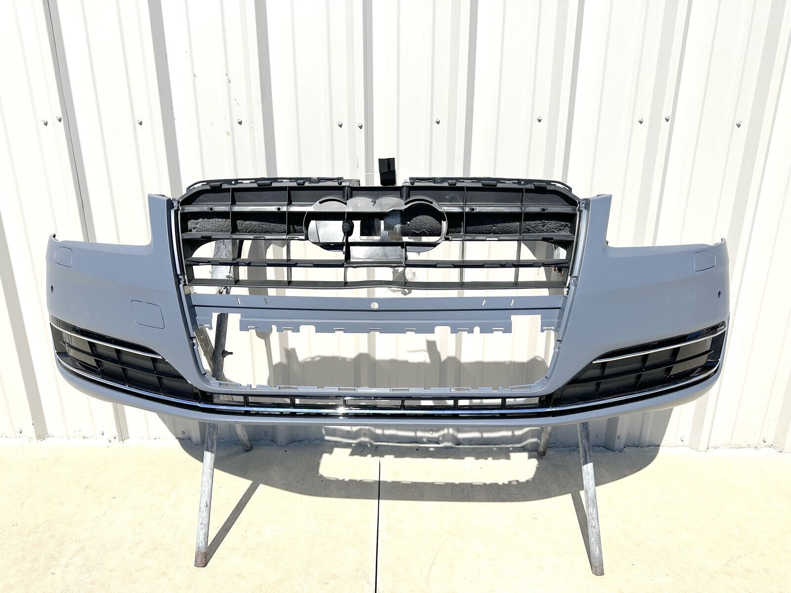 For 2015 - 2018 Audi A8 Front Bumper Cover With Side Grilles