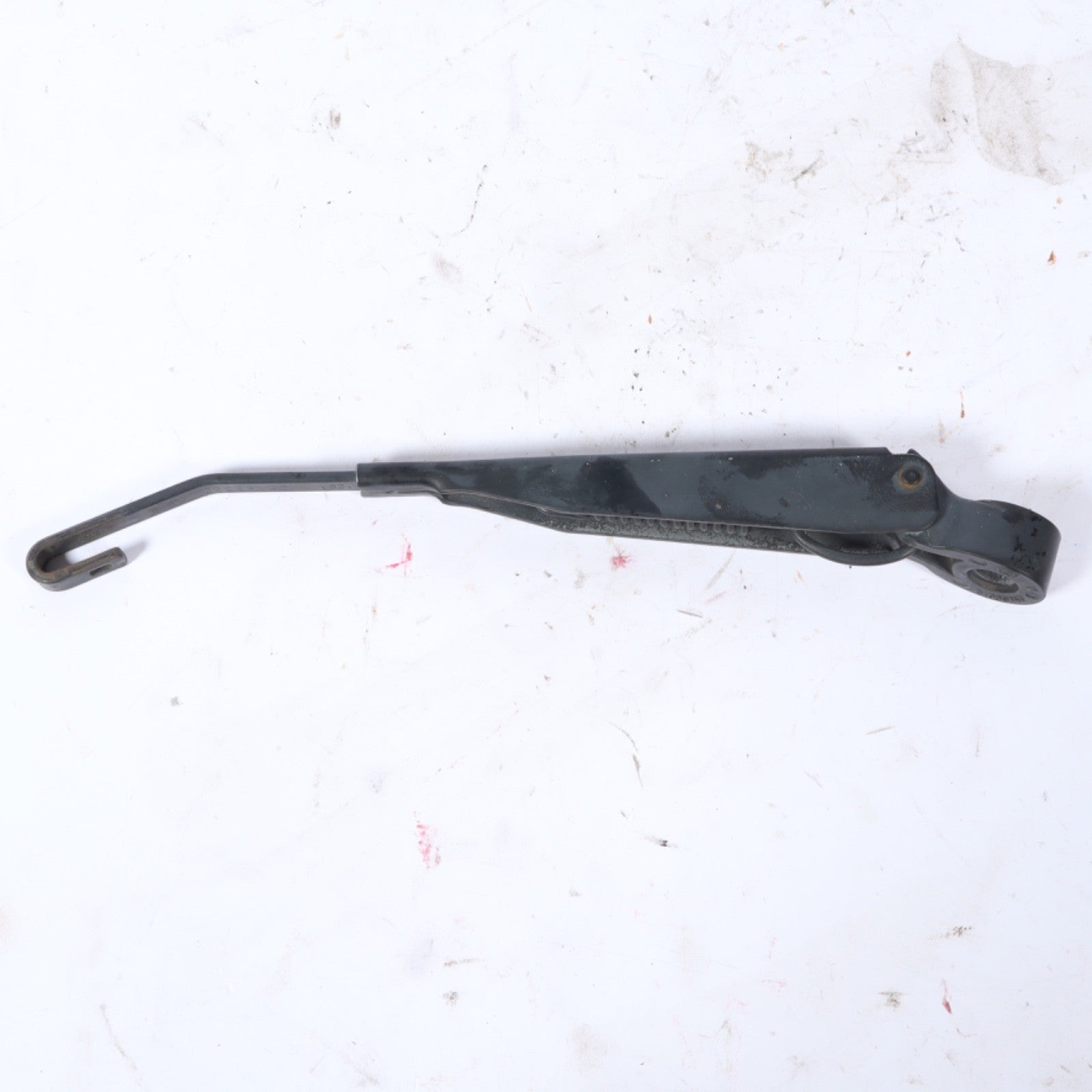 2011-2016 DODGE GRAND CARAVAN TOWN & COUNTRY REAR WIPER ARM OEM