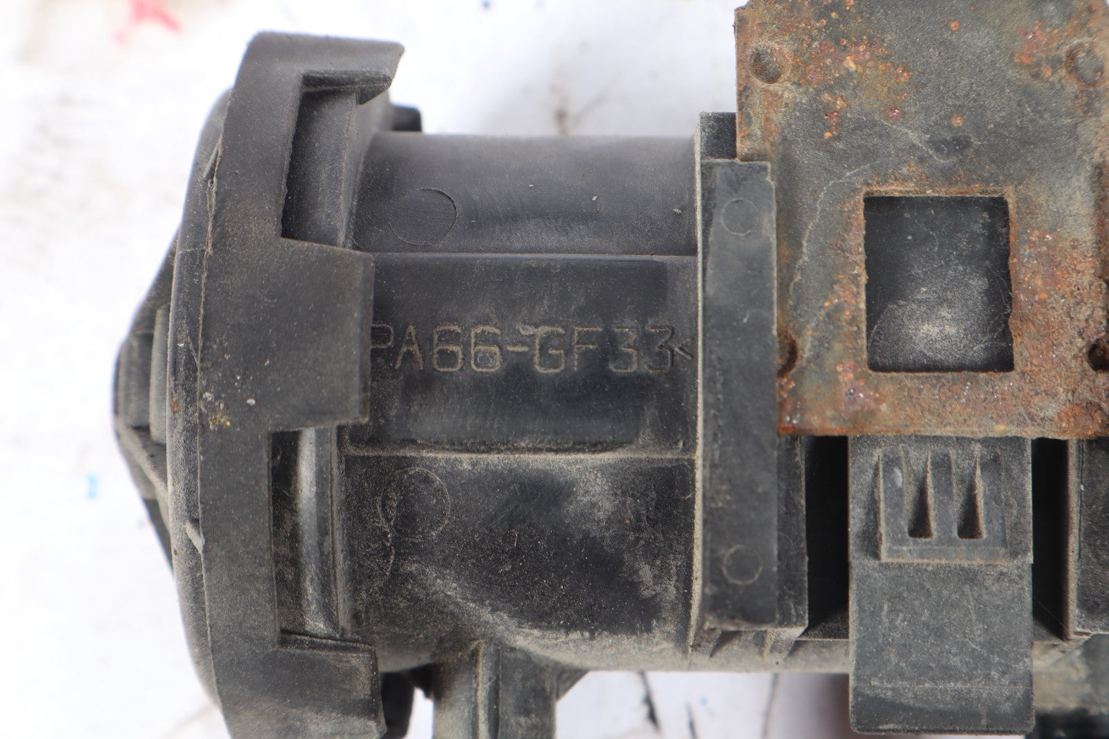 2001-2006 DODGE CARAVAN VOYAGER VACUUM PURGE VALVE 04861539AA OEM
