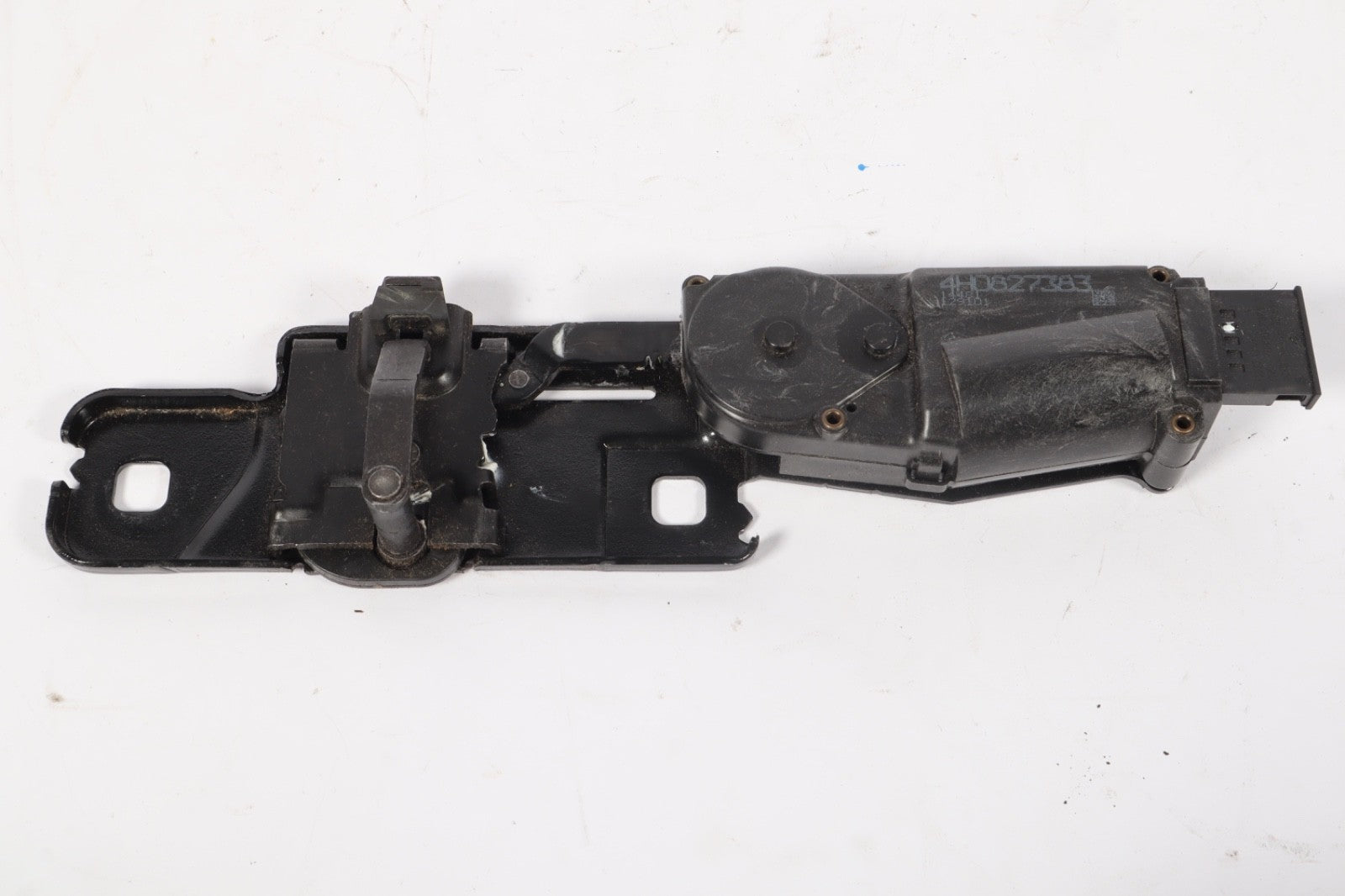 12-18 Audi A7 Rear Trunk Lid Latch Lock Actuator Striker Plate 4H0827383 OEM
